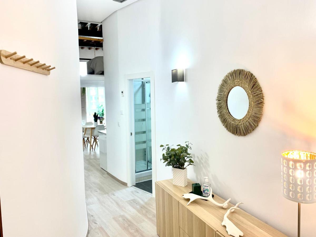 Homely Loft Especerias Apartment